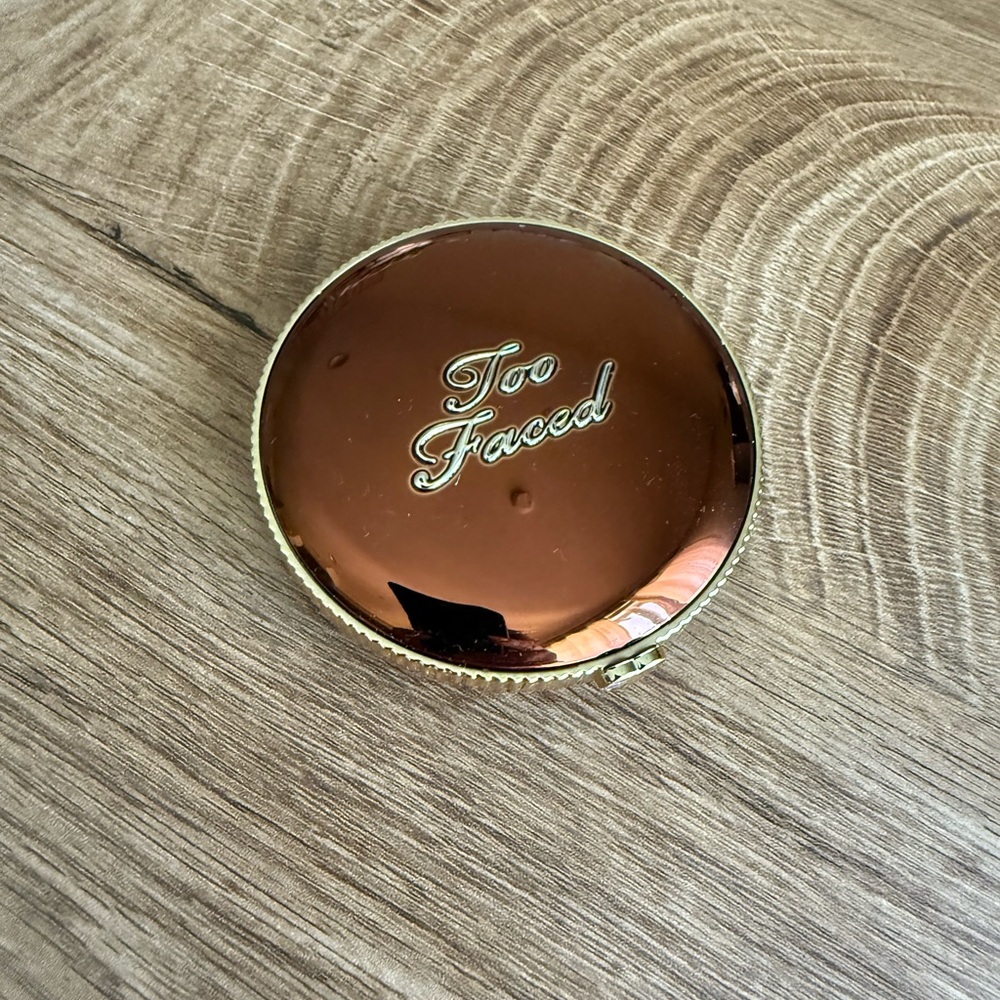 Too Faced Chocolate Gold Bronzer - Picture 2 of 3